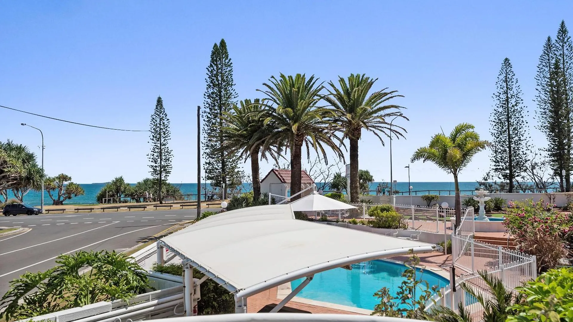 Aparthotel Alexandria Apartments Alexandra Headland