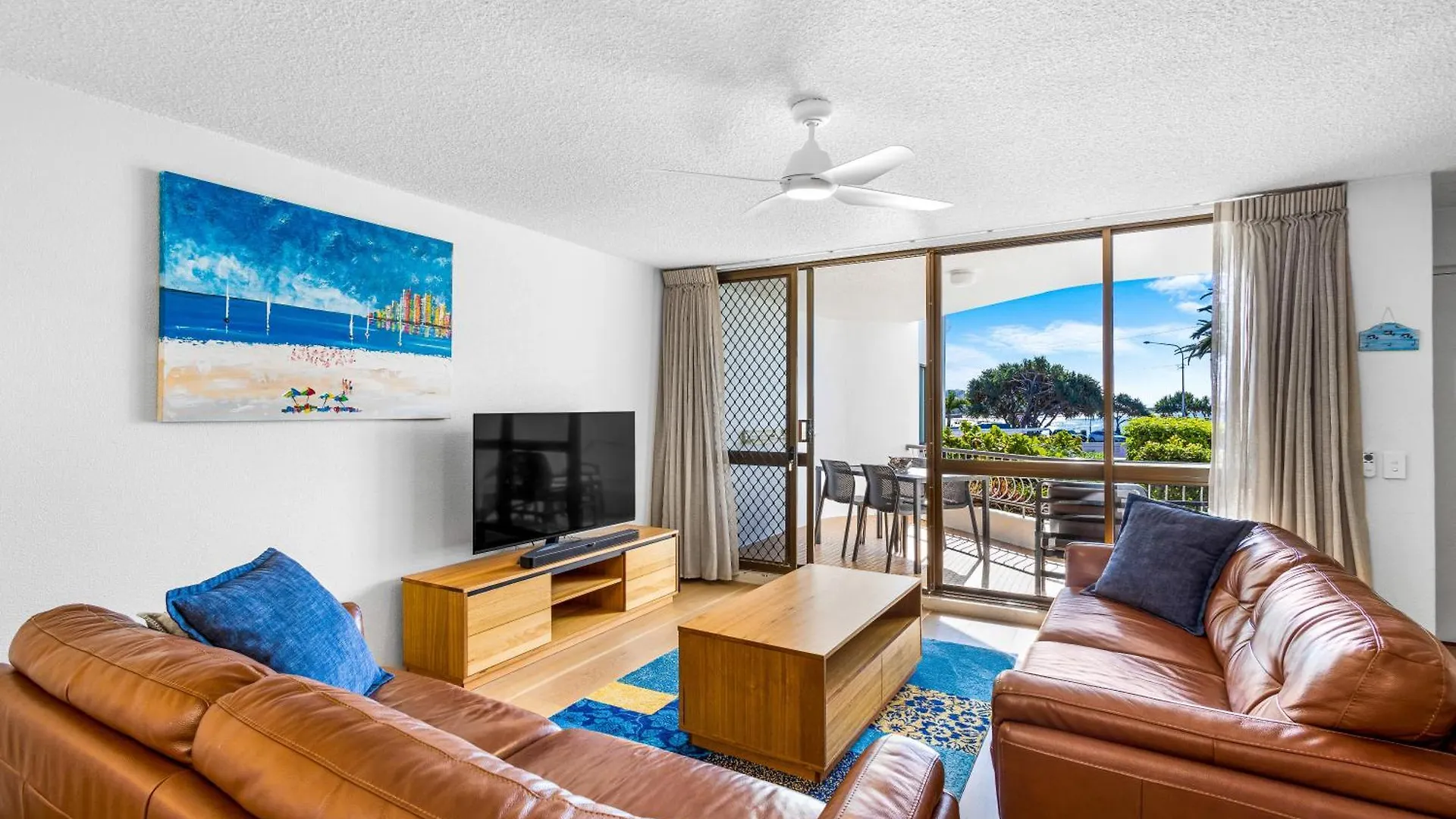 Aparthotel Alexandria Apartments Alexandra Headland