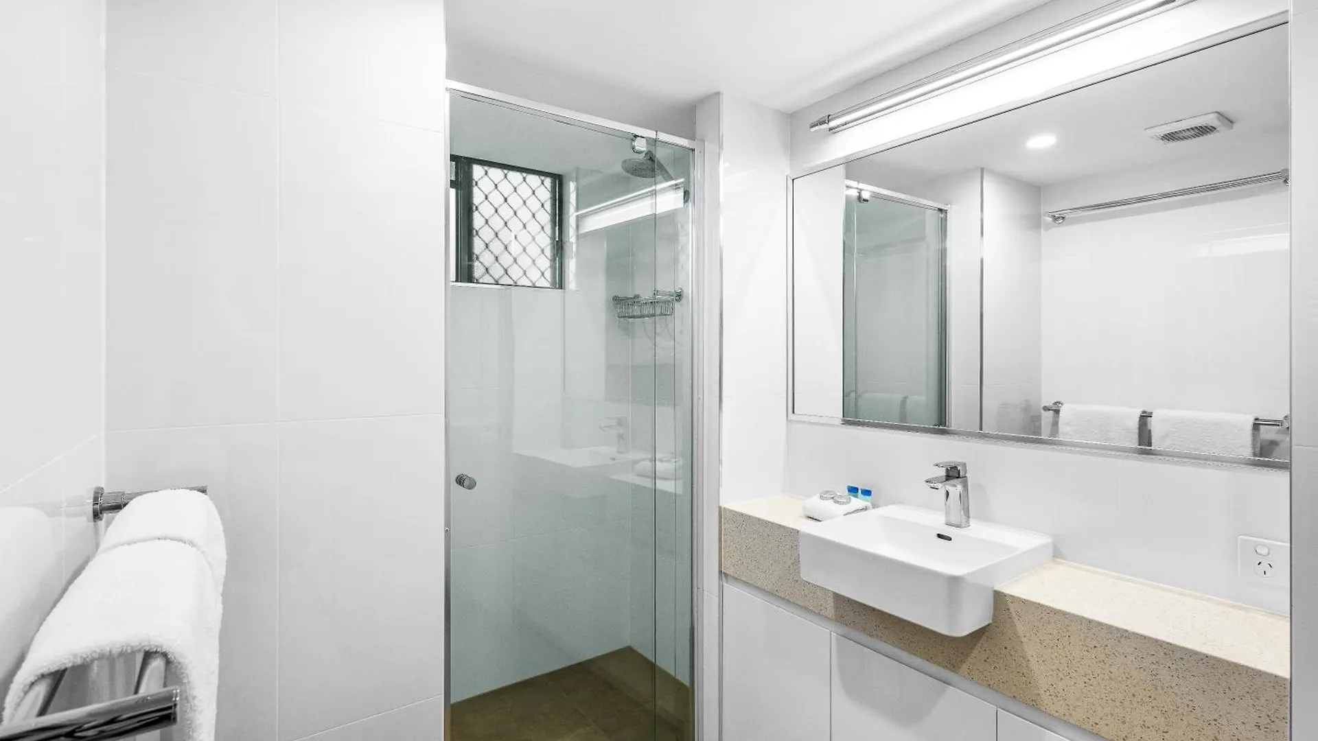 Alexandria Apartments Alexandra Headland Australia
