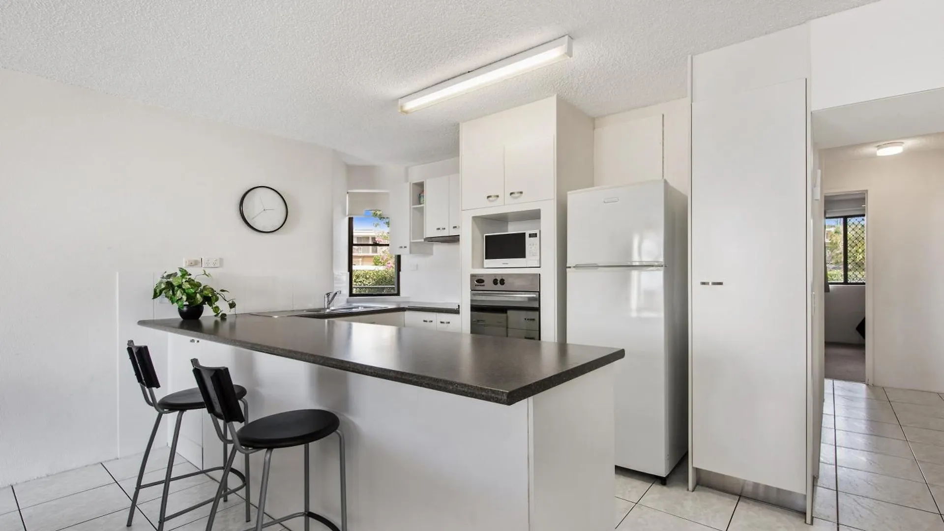 Alexandria Apartments Александра-Хедленд 3*,  Австралия