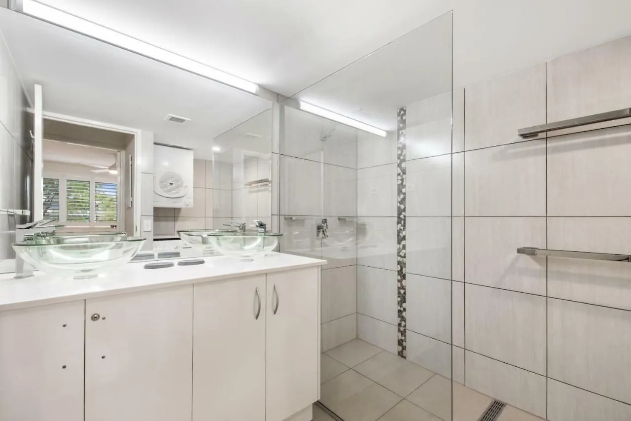Alexandria Apartments Alexandra Headland 3*,  Australia